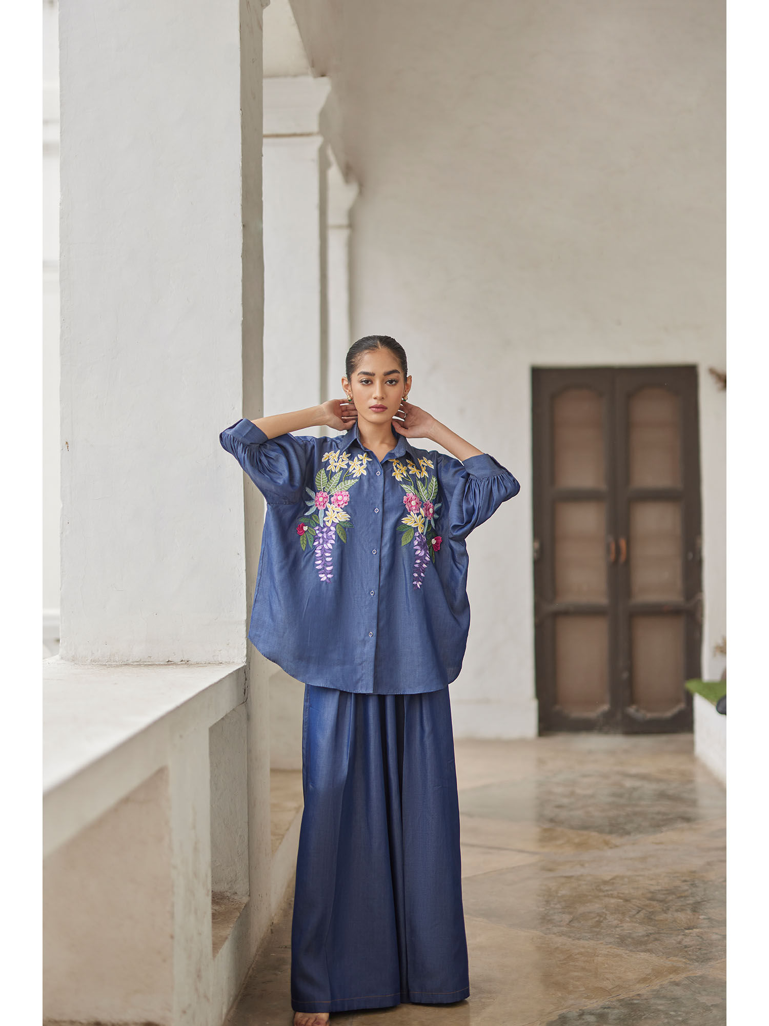betrue Denim Bouquet Embroidered Shirt-picture-39