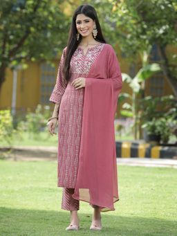 Juniper - Onion Pink Ethnic Motif Printed Muslin with Zari Embroidery Kurta Pants & Chiffon Dupatta Set.