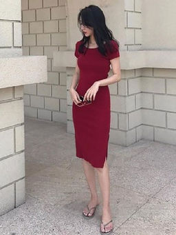 Outzidr - Wine Round Neck Side Slit Midi Dress