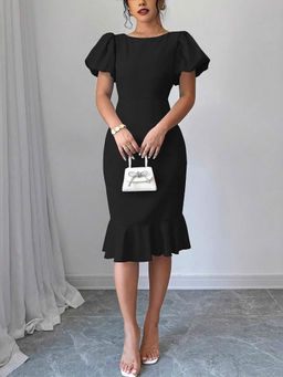 Outzidr - Black Puff Sleeved Solid Midi Dress