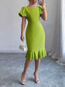 Green color option, Sold out, Currently selected