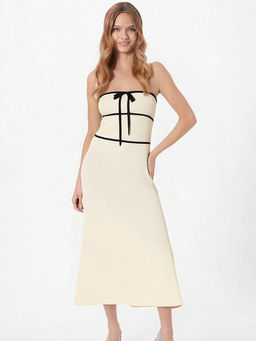 Outzidr - Off White Off Shoulder Contrast Tipping Midi Dress