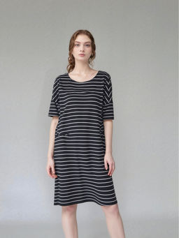 Outzidr - Black Stripe Half Sleeves Knee Dress