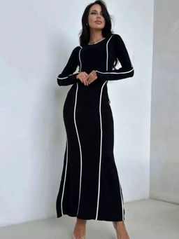 Outzidr - Black Contrast Stitch Maxi Dress
