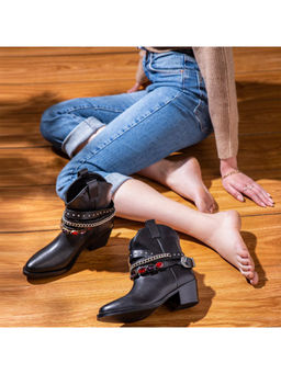 Saint G - Womens Black Leather Rhinestone Studded DÃ©cor Boots