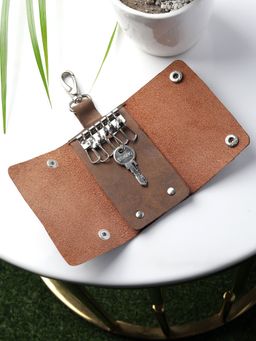 Aditi Wasan - Vintage Brown Keyholder