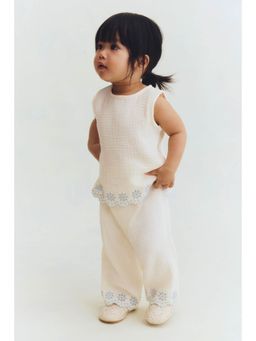 H&M - Girls White 2-Piece Embroidery-Detail Cotton Set