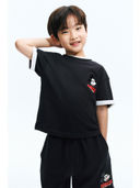 Black color option, Currently selected