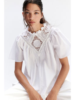 H&M - Women White Embroidered Cotton Blouse