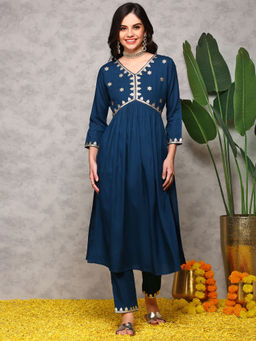 ISHIN - Women Viscose Embroidered Teal Kurta with Pant (Set of 2)