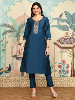 ISHIN - Women Viscose Embroidered Teal Kurta with Pant (Set of 2)