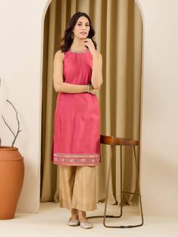 Fabindia - Pink Cotton Silk Embroidered Slim Fit Knee Length Kurta