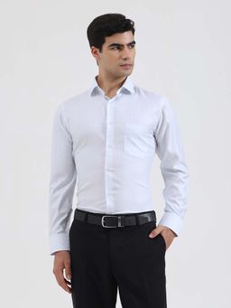 Greenfibre - Men Sky Blue and White Solid Formal Shirt