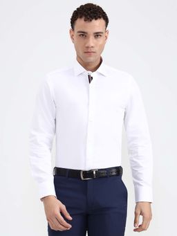 Wyre - Men White Solid Slim Fit Formal Shirt