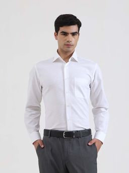 Metal - Men White Textured Slim Fit Formal Shirt