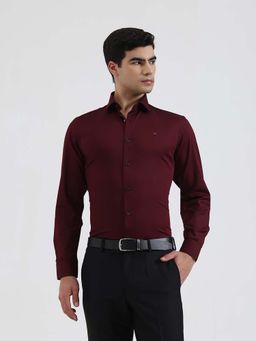 Greenfibre - Maroon Solid Slim Fit Formal Shirt