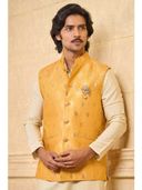 Yellow color option, Currently selected