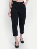 Black color option, Sold out, Currently selected