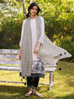 Saundh - Katha Kurta With Pant And Dupatta- Off White (Set of 3)