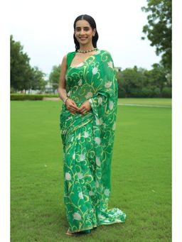 Zari Jaipur - Green Floral Printed Saree with Unstitched Blouse