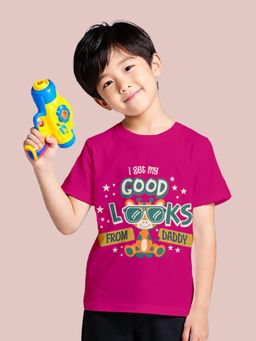 Nusyl - Boy Hot Pink Good Looks from my daddy Typography T-shirt