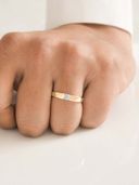 Yellow color option, Currently selected