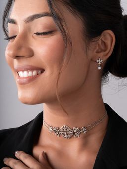 Voylla - Cave Chronicles Timeless Palette Choker Set