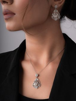 Voylla - Cave Chronicles Peacock Reverie Necklace Set