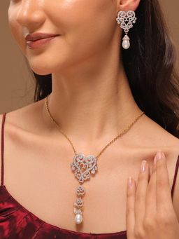 Voylla - Royal Romance Mary Gold Necklace Set