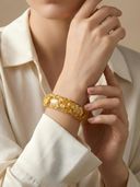 Gold color option, Currently selected