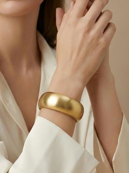 ADIVA - Matte Gold Finish Glossy Acrylic Resin Western Statement Kada for Women