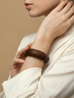 ADIVA - Textured Dark Brown Wooden Western Statement Kada for Women