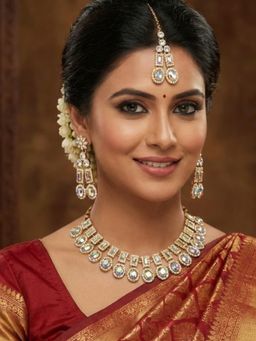 Accessher - White Gold Tone Ad Choker Set with Earrings and Maangtikka