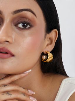 AMOSSH - Waterproof 18k Gold Plated Fluted Gold Pearl Drop Earrings