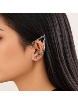 Salty - Thorned Rosevine Ear Cuff