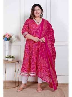 Miravan - Pink Printed Regular Kurta with Dupatta