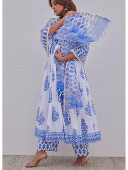 Tara-C-Tara - White Hand Block Printed Anarkali With Palazzo And Dupatta