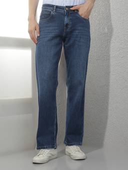 CRIMSOUNE CLUB - Men Blue Straight Fit Jeans