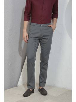 CRIMSOUNE CLUB - Men Grey Solid Trousers