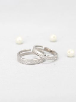 GIVA - Sterling Silver Heartbeat Couple Rings