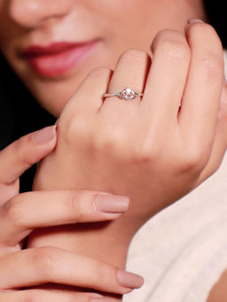 GIVA - 925 Sterling Chahats Silver Crowning Heart Ring For Women