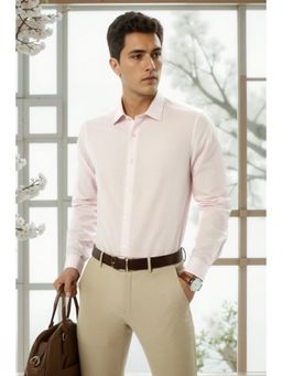 Louis Philippe - Men Pink Classic Fit Solid Full Sleeves Formal Shirt