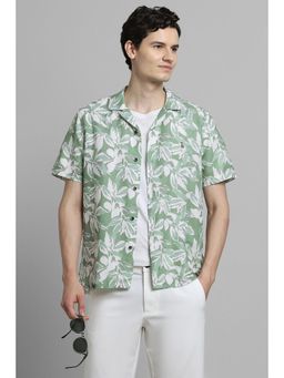 Simon Carter - Green Shirt