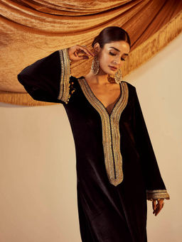Roze - Nargis Black Kurta (Set of 2)