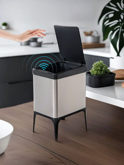 Fumato - 22L Motion Sensor Dustbin For Kitchen, Silver & Black