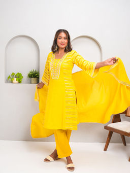 Ishnya - Ranga-Yellow Kurta with Pant and Dupatta (Set of 3)