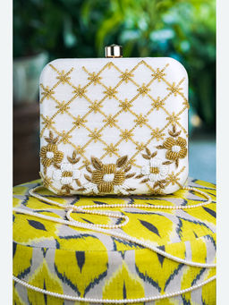 NR by Nidhi Rathi - Embellished White Clutch