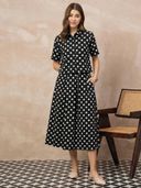 Black color option, Sold out, Currently selected