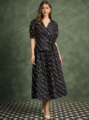 Black color option, Sold out, Currently selected