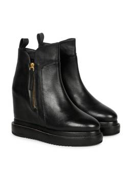 Saint G - Women Black Leather Inner Flatform Heel Casual Boots